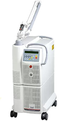 レーザートーニング（Qスイッチ Nd:YAG レーザー）